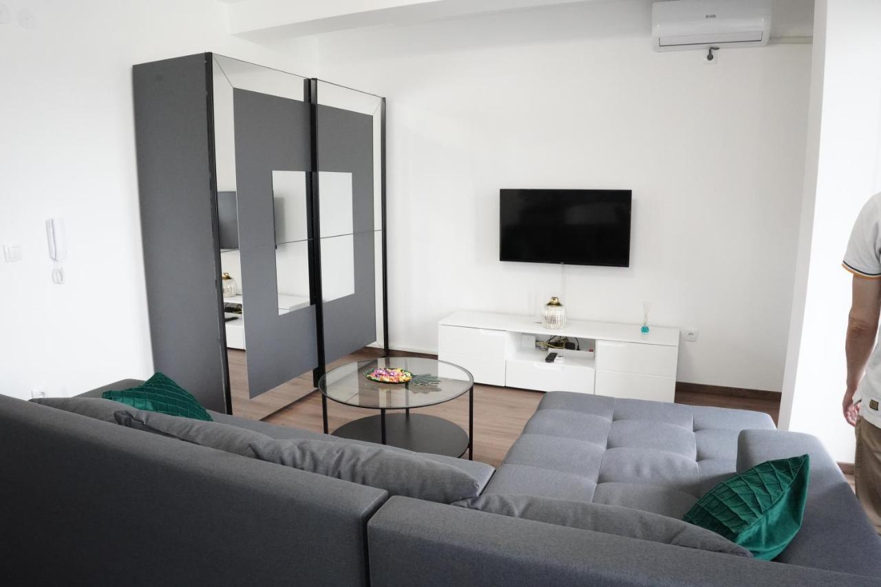 Royal Apartmani Кладово Экстерьер фото